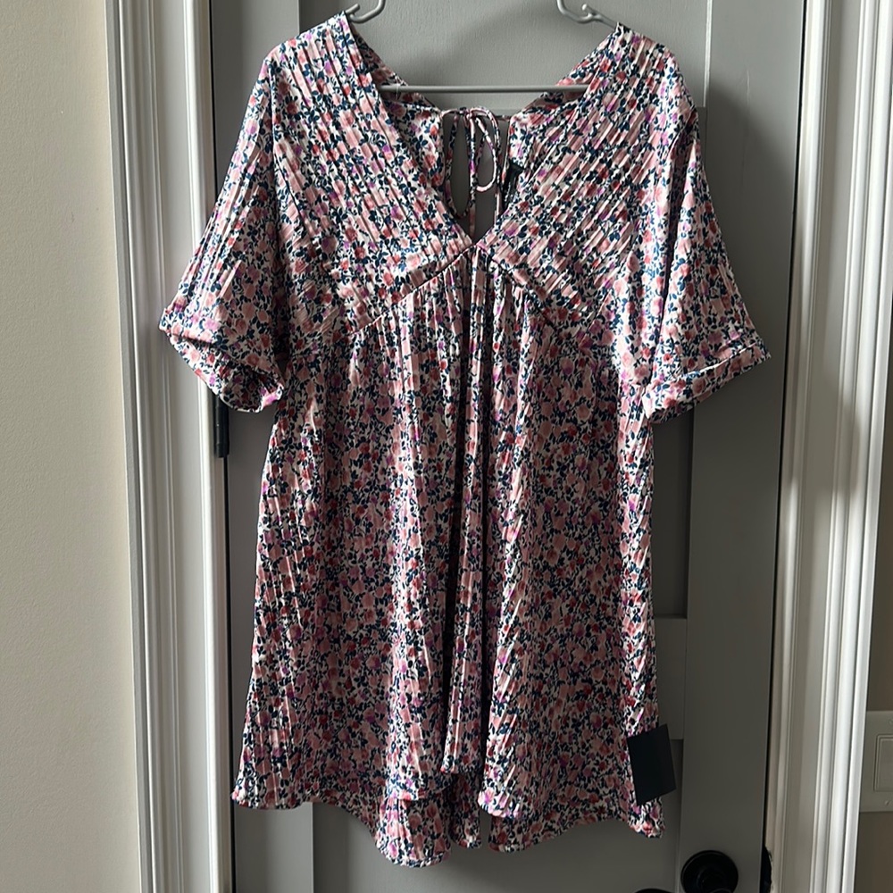 New Lulus floral print dress